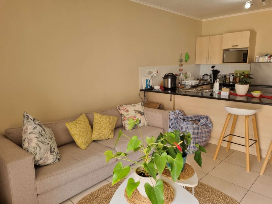To Let 1 Bedroom Property for Rent in Mowbray Western Cape